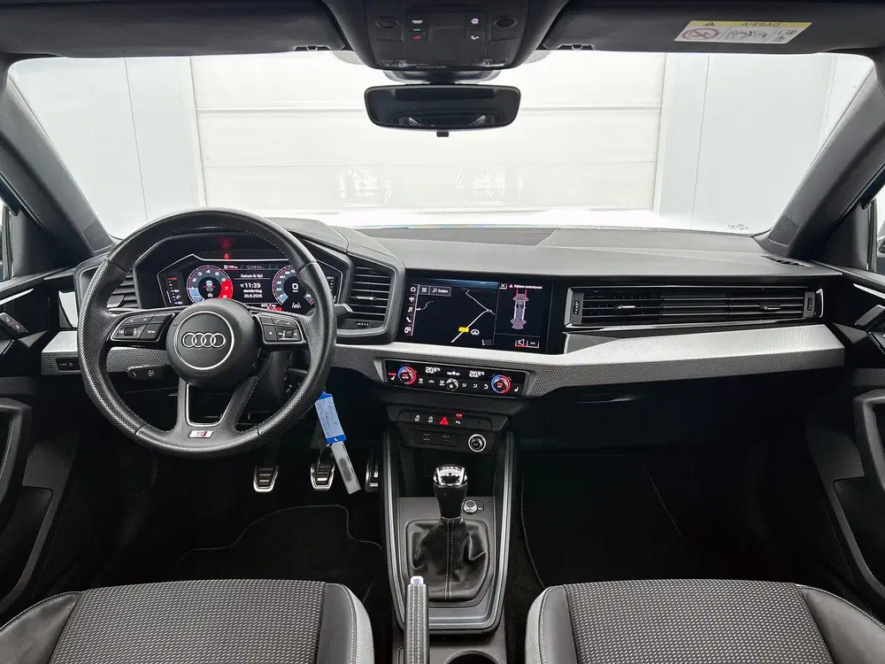 Audi A1 30 TFSI S Line edition one uit 2019, foto 6