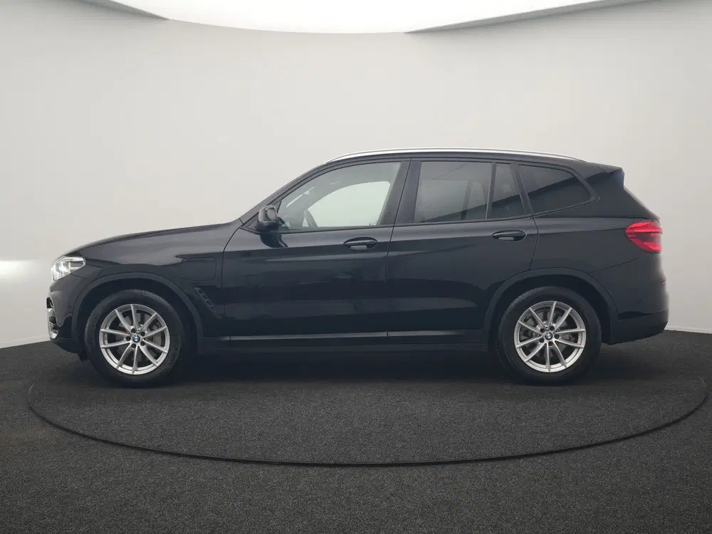 BMW X3 xDrive30e Advantage PHEV 293pk Dealer O.H uit 2021, foto 2