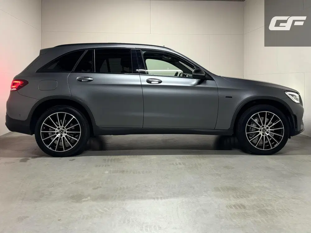 Mercedes-Benz GLC Mercedes GLC-klasse 300e 4MATIC AMG Design uit 2021, foto 3