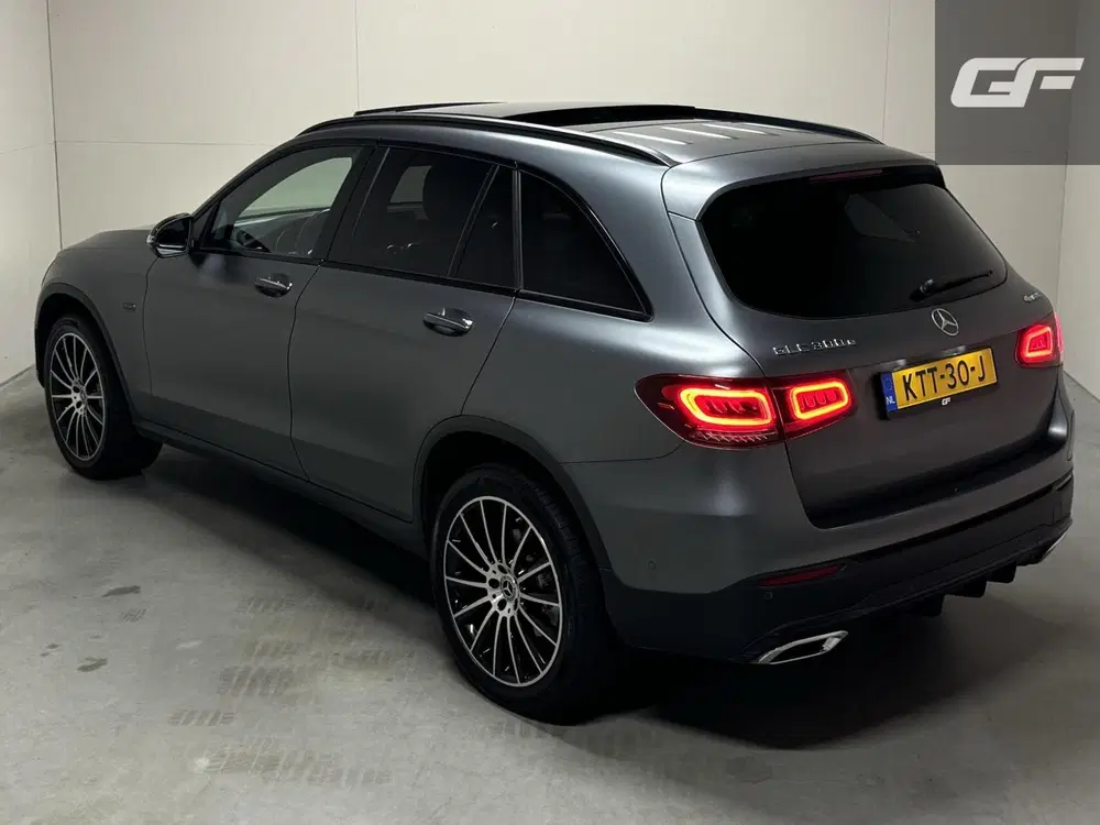 Mercedes-Benz GLC Mercedes GLC-klasse 300e 4MATIC AMG Design uit 2021, foto 8
