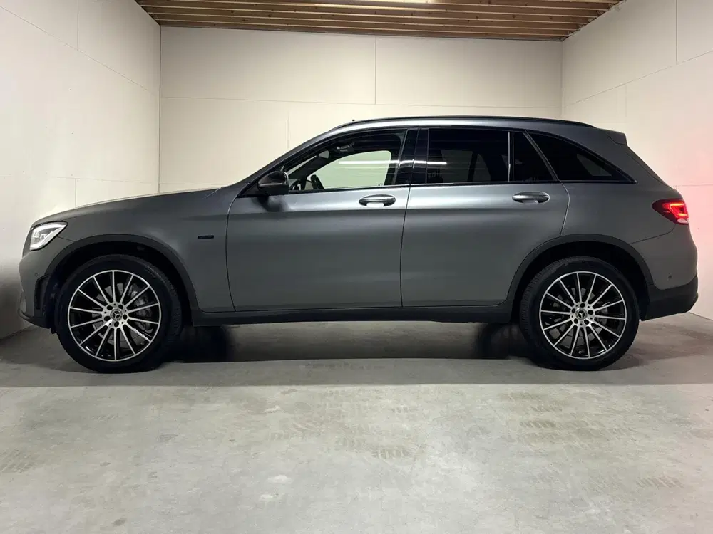 Mercedes-Benz GLC Mercedes GLC-klasse 300e 4MATIC AMG Design uit 2021, foto 9