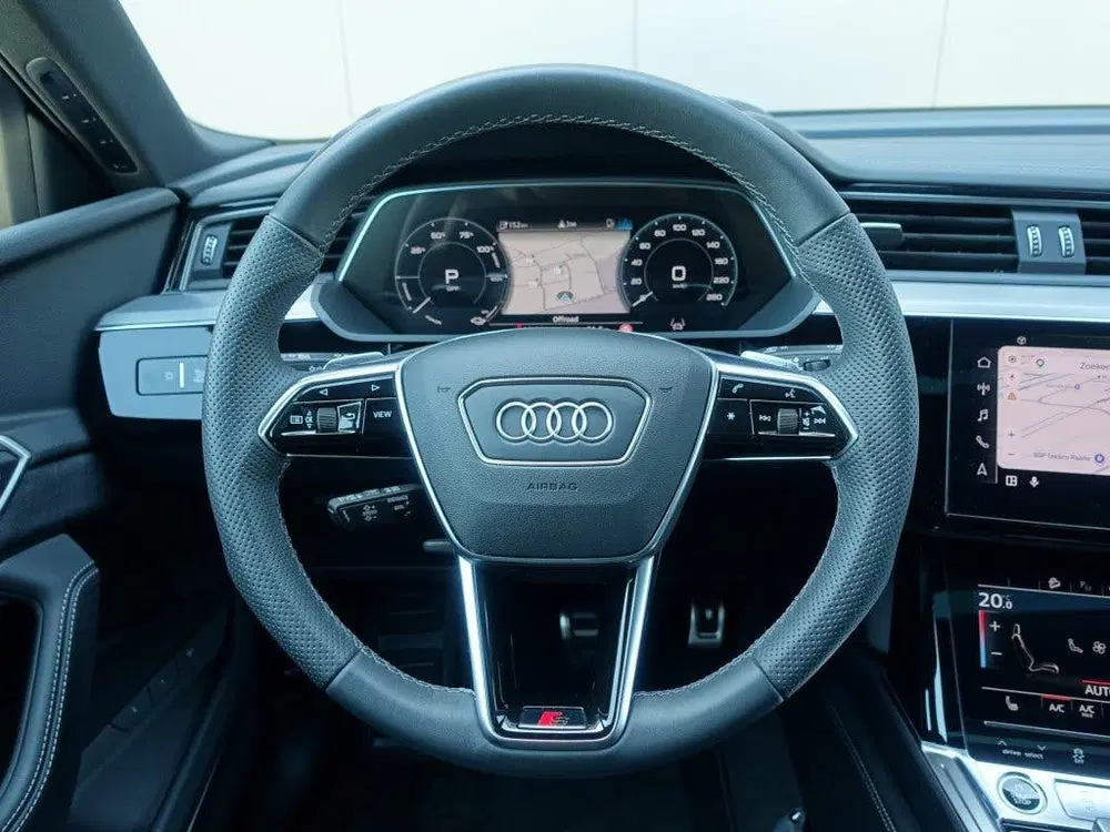 Audi Q8 e-tron 55 Quattro S-Edition Competition I NL-Auto uit 2023, foto 14