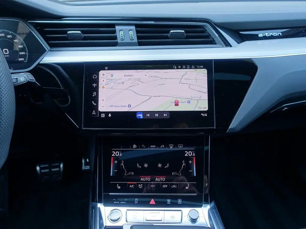 Audi Q8 e-tron 55 Quattro S-Edition Competition I NL-Auto uit 2023, foto 15