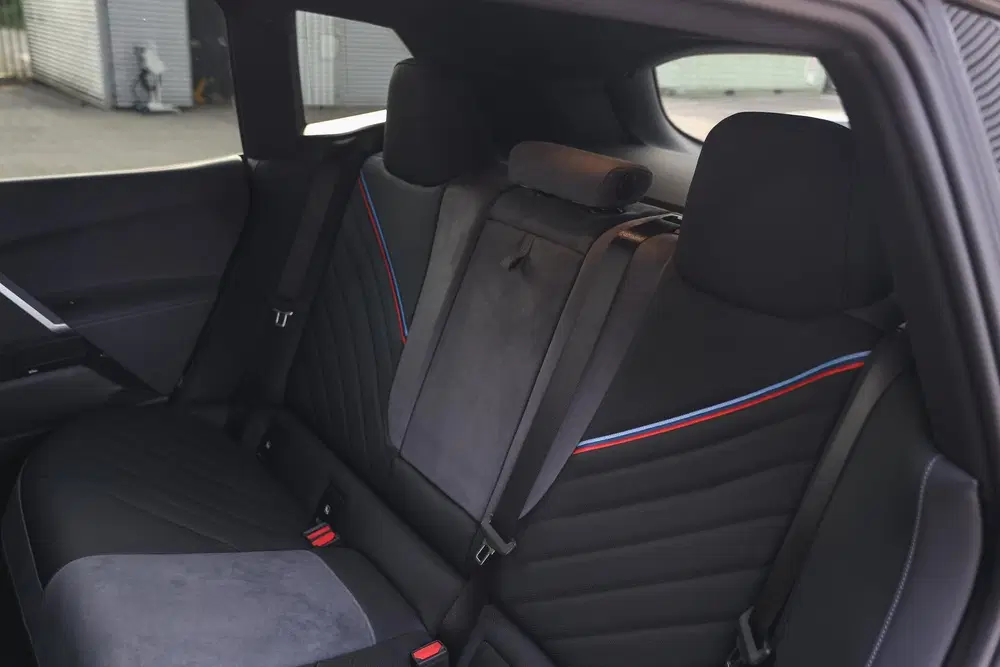 BMW iX xDrive45 M Sport uit 2026, foto 10