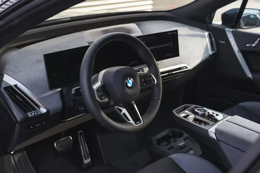 BMW iX xDrive45 M Sport uit 2026, foto 8