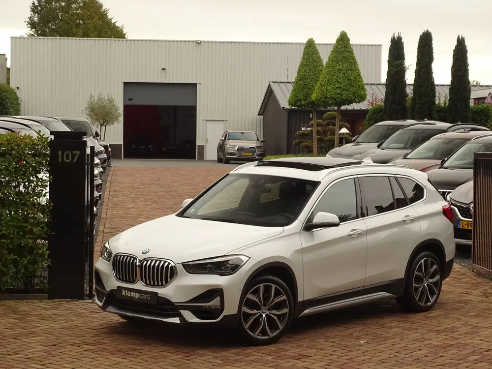 BMW X1 xDrive25i uit 2021, foto 5