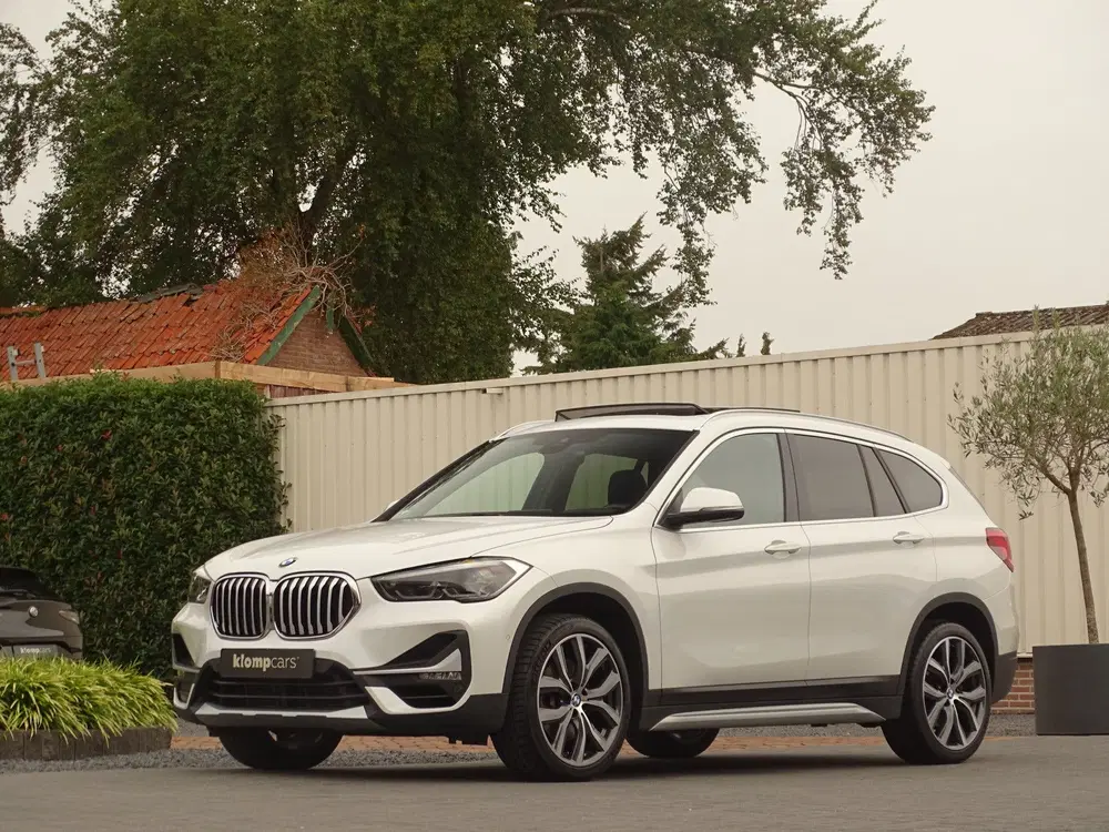 BMW X1 xDrive25i uit 2021, foto 7