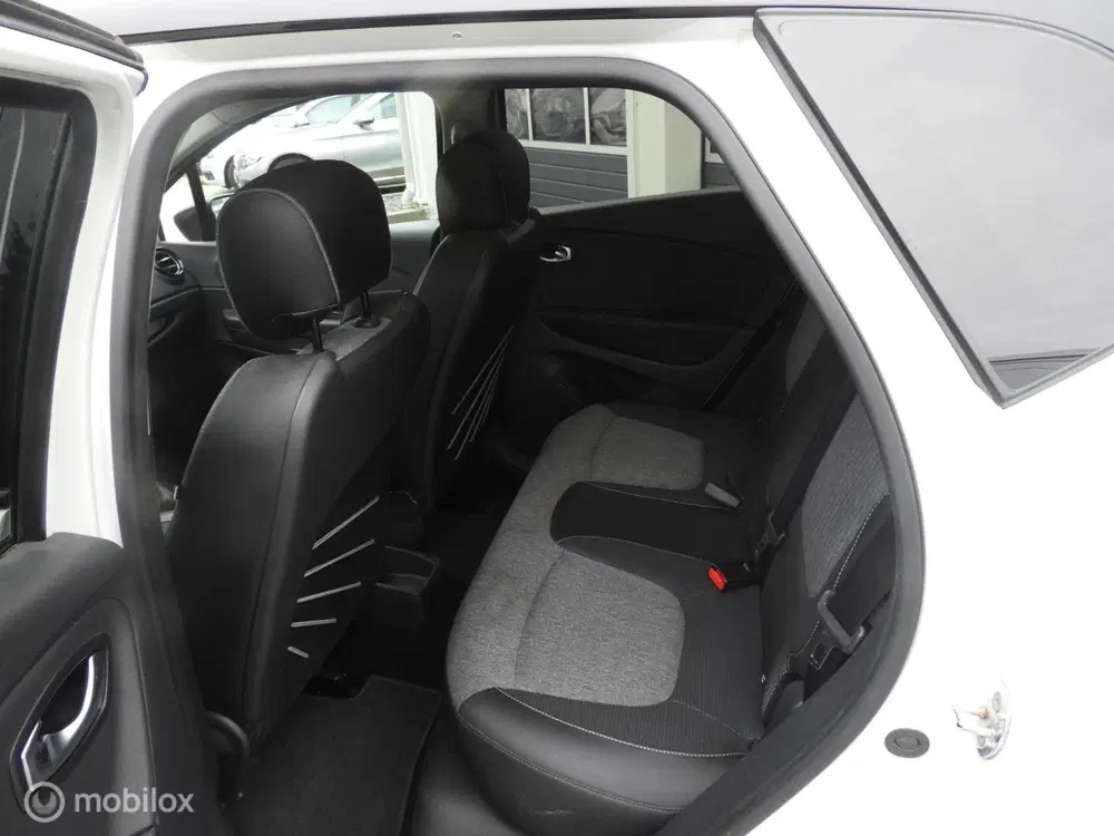 Renault Captur 1.3 TCe 150 PK uit 2019, foto 14