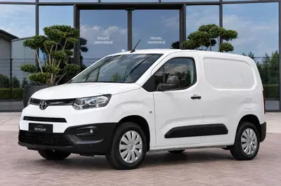Toyota Proace City 1.2 Turbo Cool Long uit 2021
