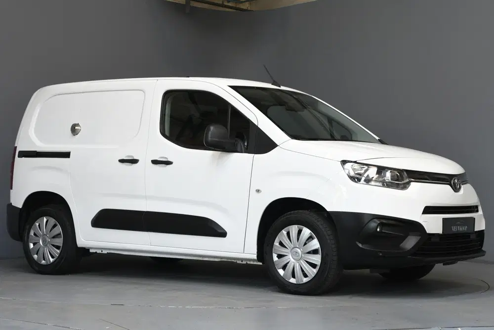 Toyota Proace City 1.2 Turbo Cool Long uit 2021, foto 4
