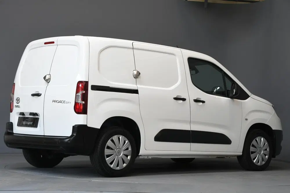 Toyota Proace City 1.2 Turbo Cool Long uit 2021, foto 7