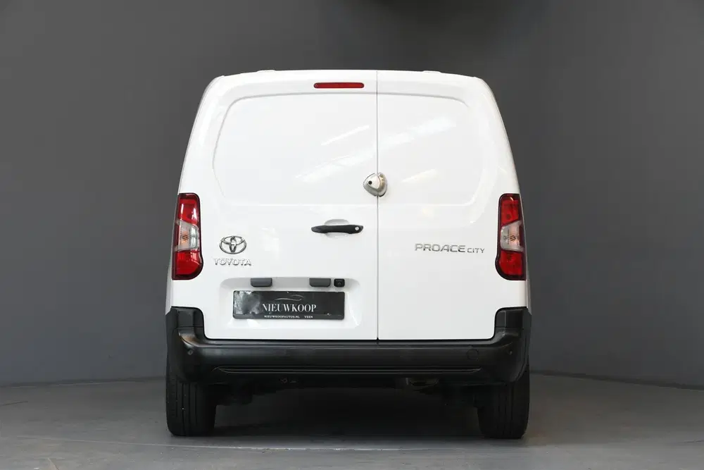 Toyota Proace City 1.2 Turbo Cool Long uit 2021, foto 9