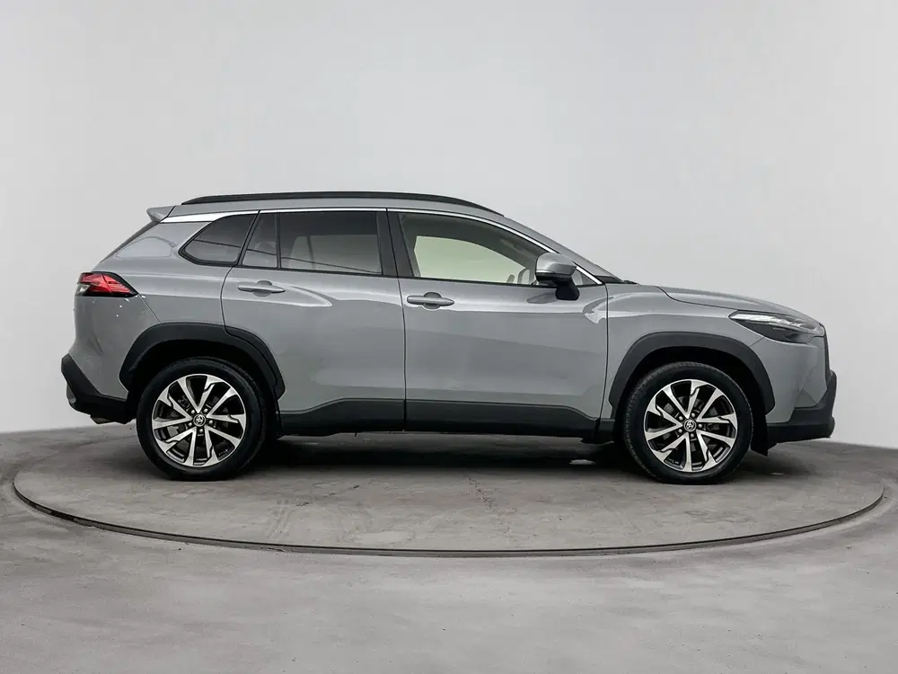 Toyota Corolla Cross Hybrid 200 Dynamic Limited uit 2022, foto 11
