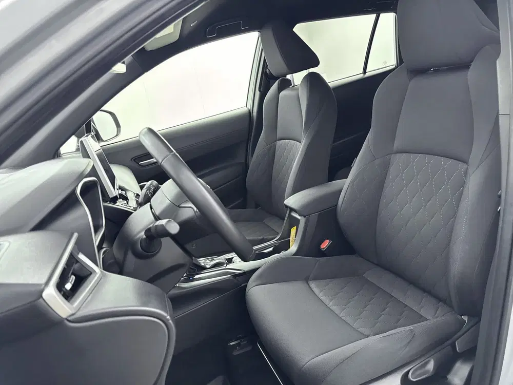 Toyota Corolla Cross Hybrid 200 Dynamic Limited uit 2022, foto 14