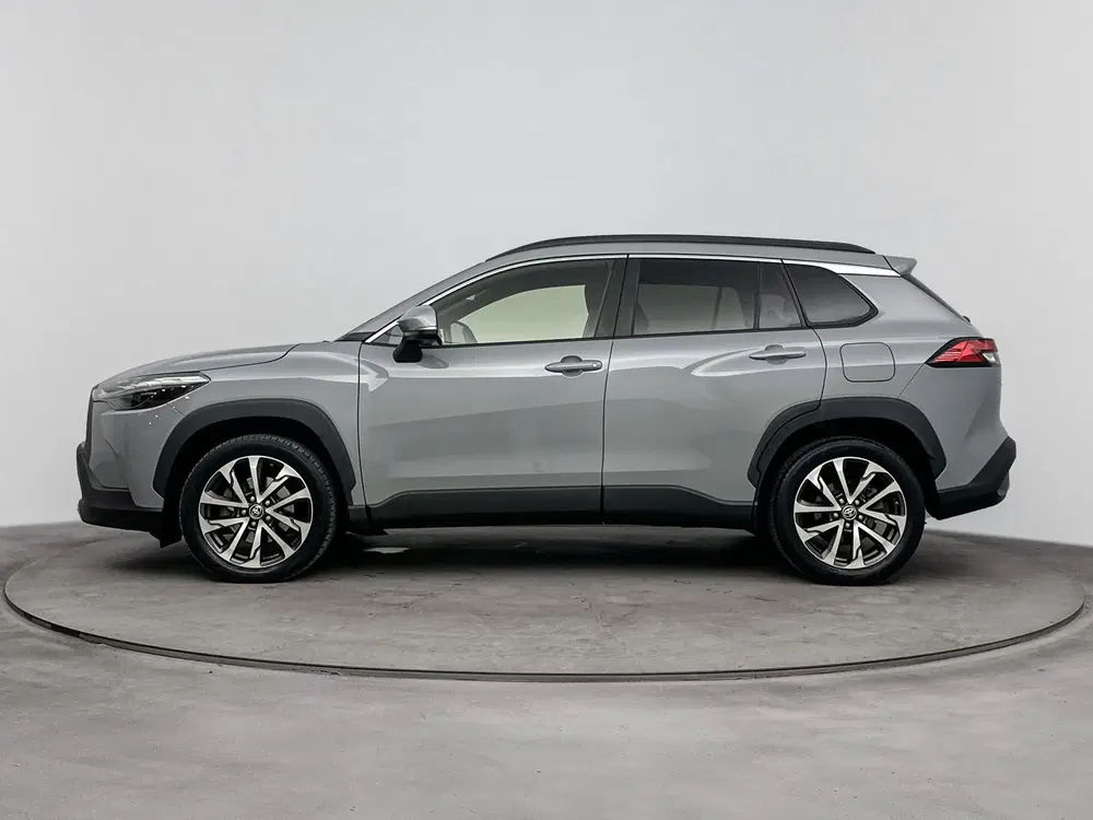 Toyota Corolla Cross Hybrid 200 Dynamic Limited uit 2022, foto 3