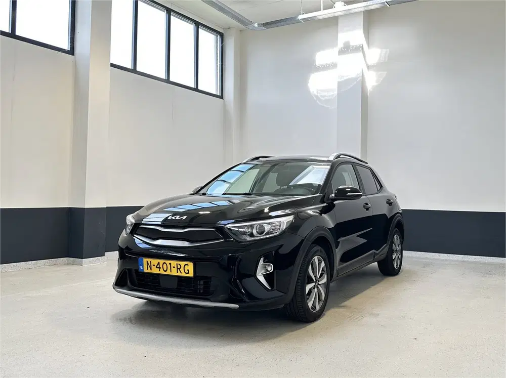 Kia Stonic 1.0 T-GDi MHEV DynamicPlusLine uit 2021, foto 2