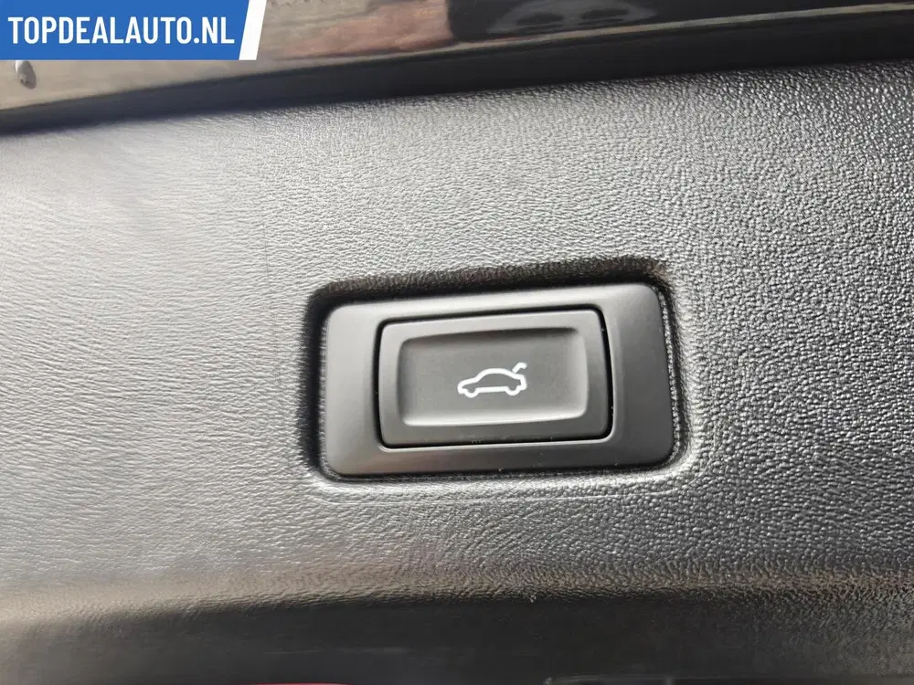 Audi Q4 e-tron 45 Black Edition 82 kWh Trekhk uit 2024, foto 14