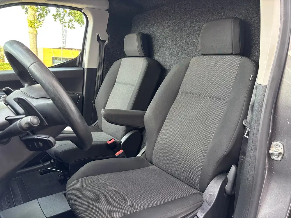 Toyota Proace City 1.5 D-4D Live Long uit 2024, foto 2