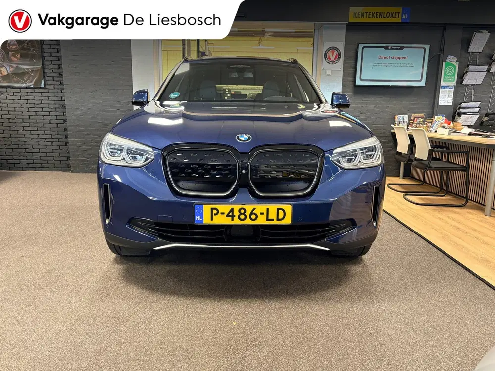 BMW iX3 High Executive 80 kWh uit 2021, foto 4