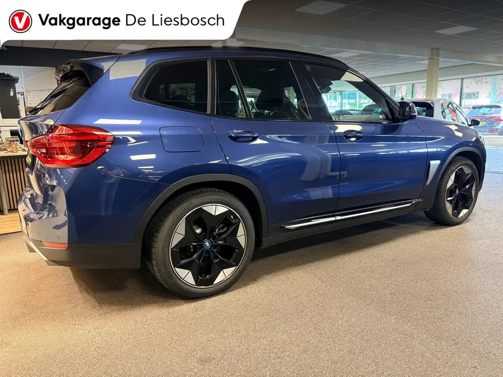 BMW iX3 High Executive 80 kWh uit 2021, foto 8