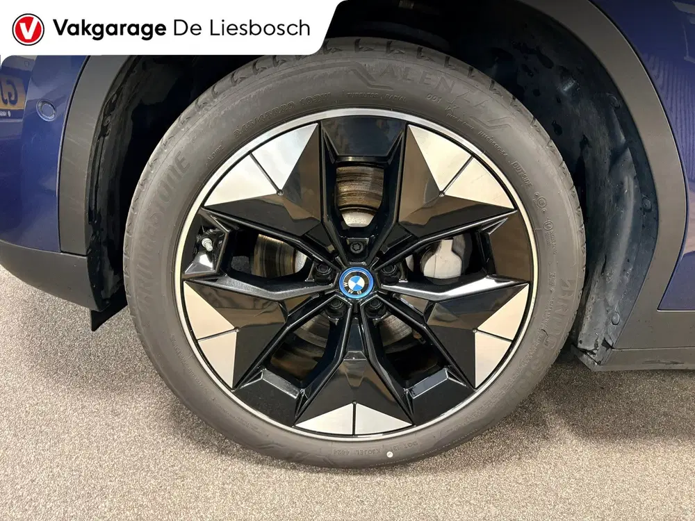 BMW iX3 High Executive 80 kWh uit 2021, foto 9
