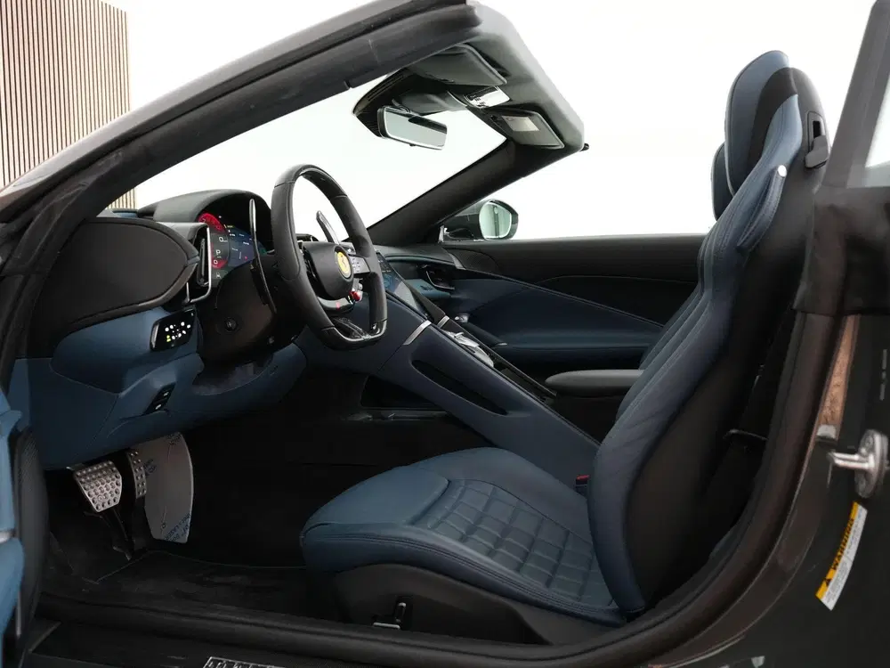 Ferrari Roma 3.9 V8 uit 2024, foto 10