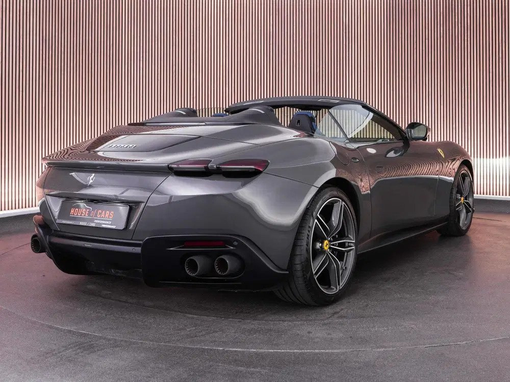 Ferrari Roma 3.9 V8 uit 2024, foto 2