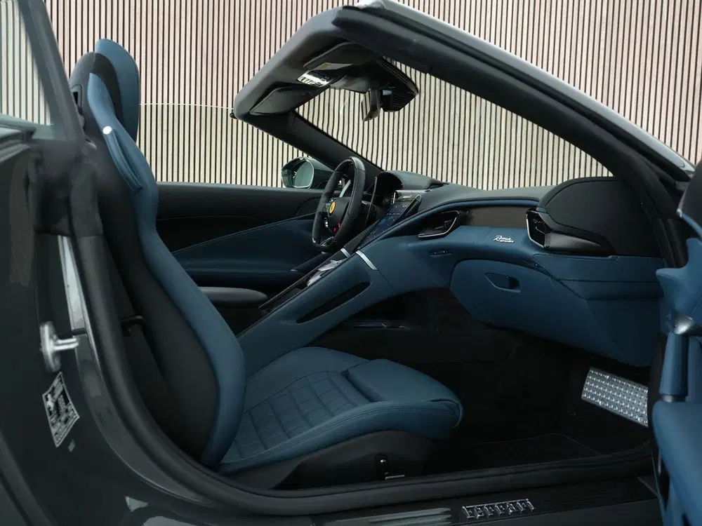 Ferrari Roma 3.9 V8 uit 2024, foto 4