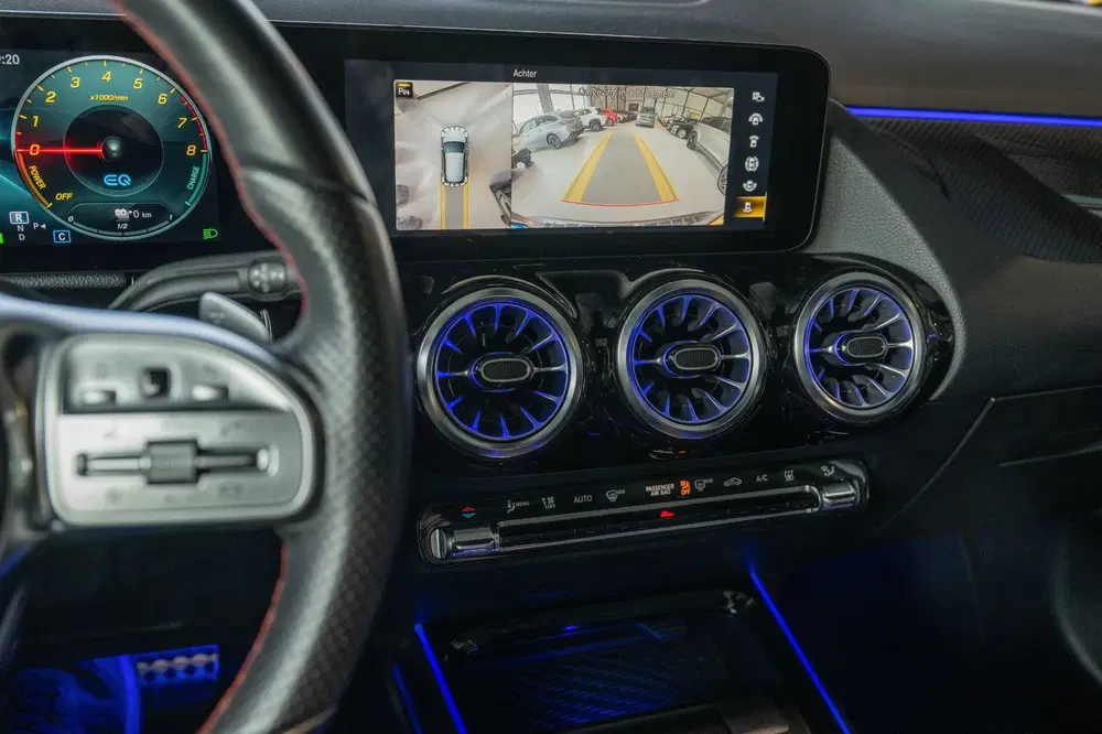 Mercedes-Benz GLA 250 e AMG Line PANO uit 2021, foto 14