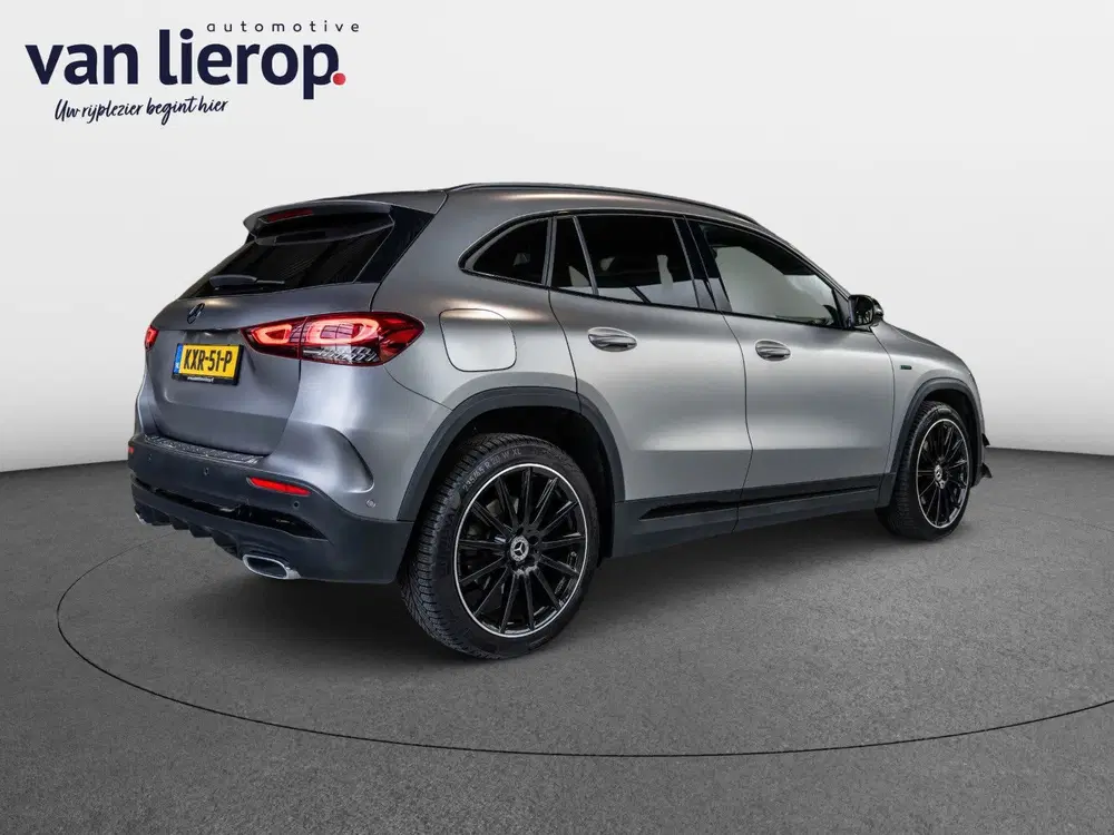Mercedes-Benz GLA 250 e AMG Line PANO uit 2021, foto 3