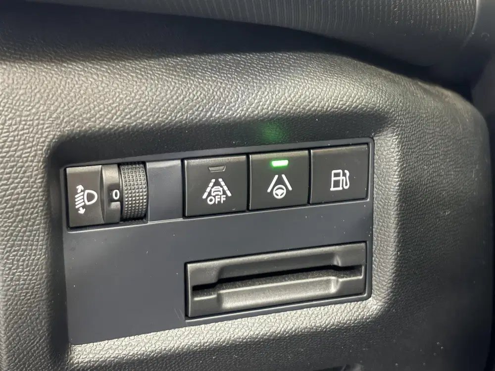 Citroën C5 Aircross Citroen C5 Aircross 1.6 Plug-in Hybrid 225 uit 2023, foto 14