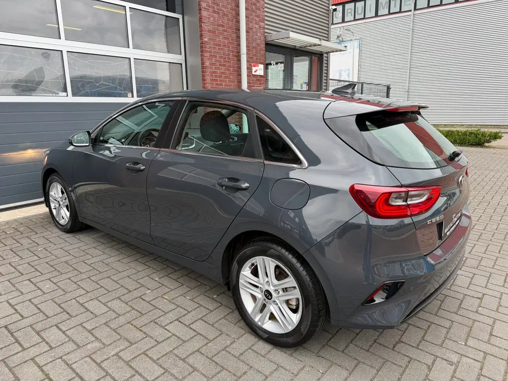 Kia Ceed 1.5 T-GDi Automaat LED Camera Lane Carplay uit 2022, foto 3