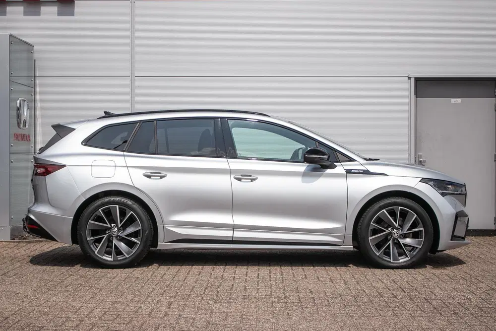 Skoda Enyaq 60 Sportline uit 2022, foto 14