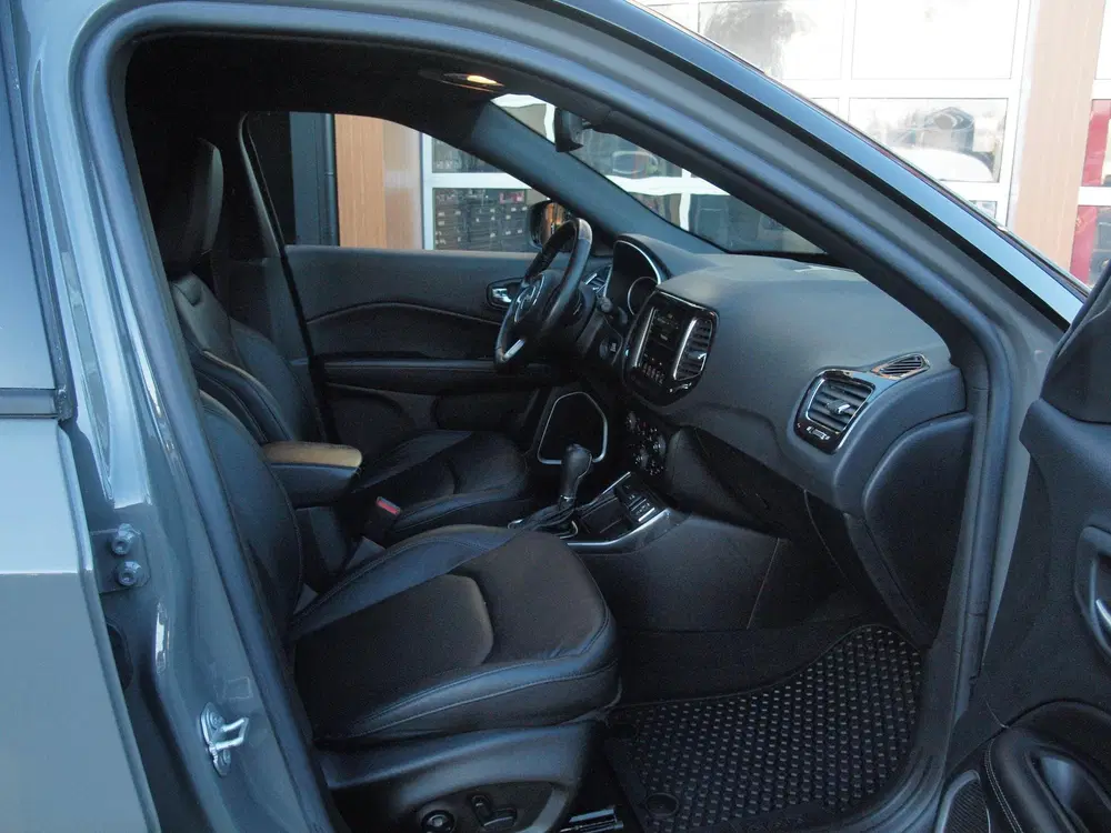 Jeep Compass 1.3T S uit 2020, foto 10