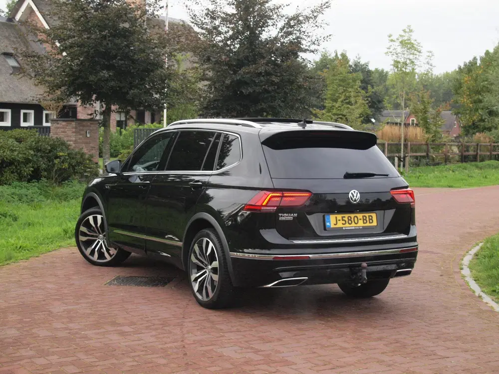 Volkswagen Tiguan Allspace 1.5 TSI Highline Business R 7p. uit 2020, foto 3