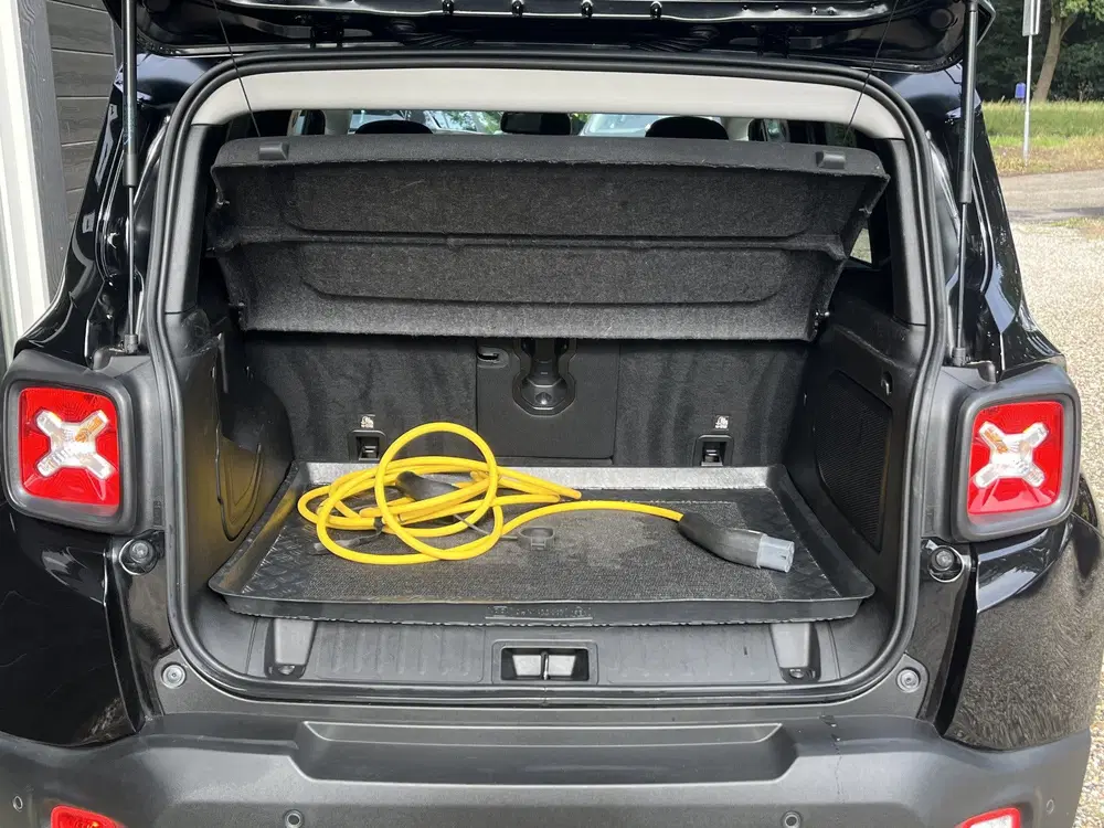 Jeep Renegade 4xe 240 Plug-in Hybrid Electric S Aut uit 2022, foto 13