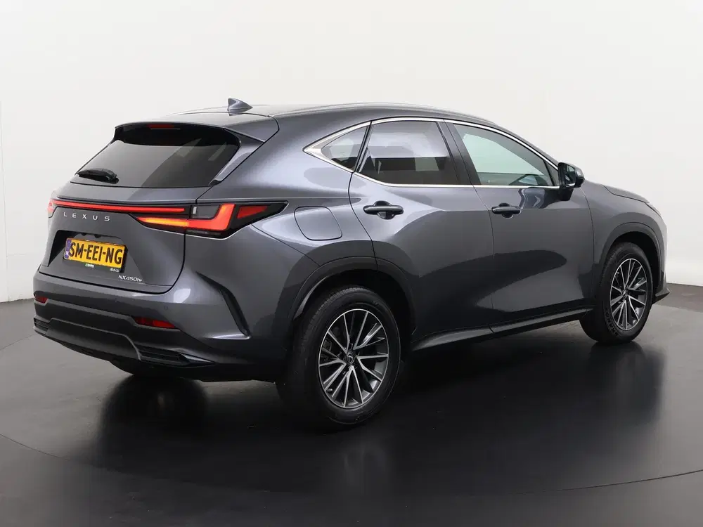 Lexus NX 450h+ AWD Executive Line uit 2023, foto 4