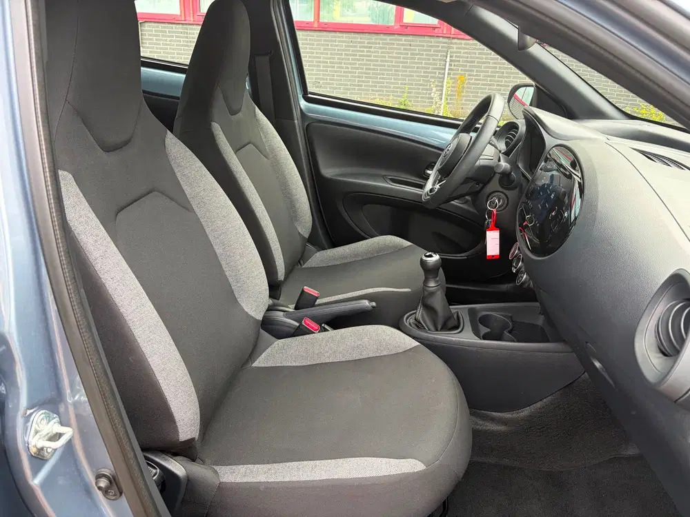 Toyota Aygo X 1.0 VVT-i MT Play uit 2024, foto 15