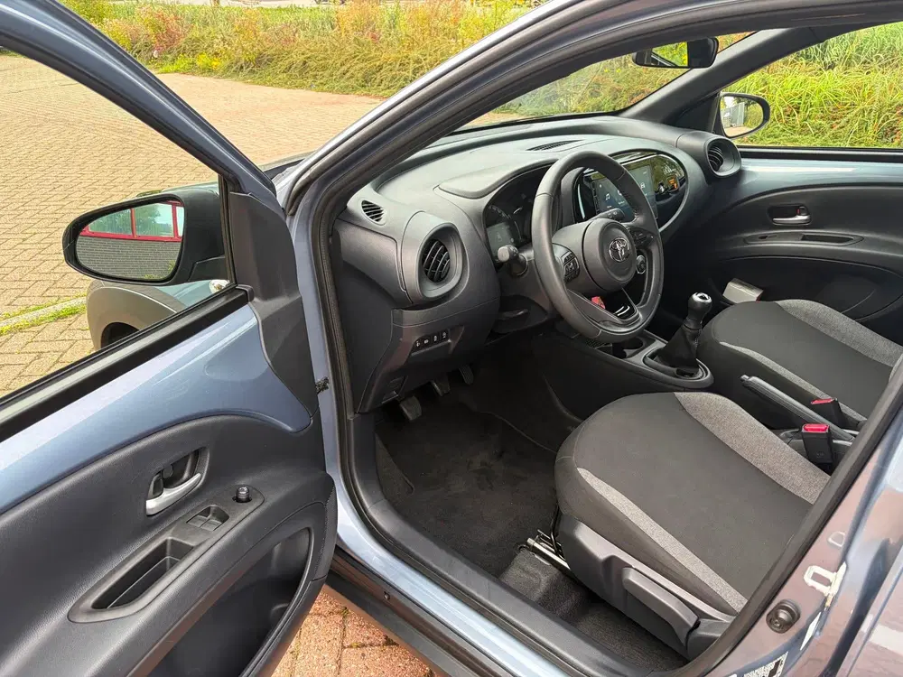 Toyota Aygo X 1.0 VVT-i MT Play uit 2024, foto 3