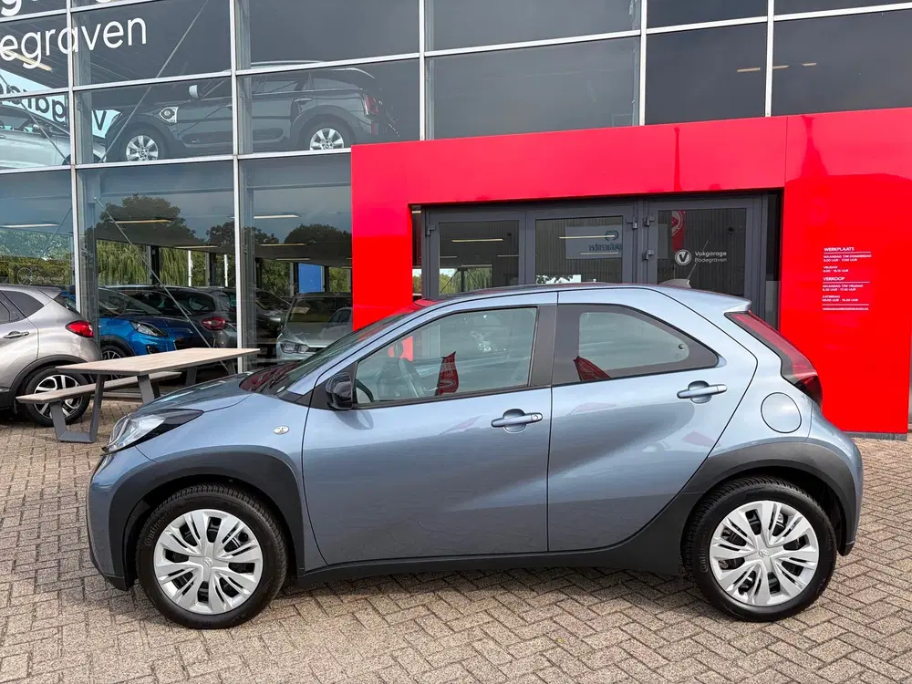 Toyota Aygo X 1.0 VVT-i MT Play uit 2024, foto 4