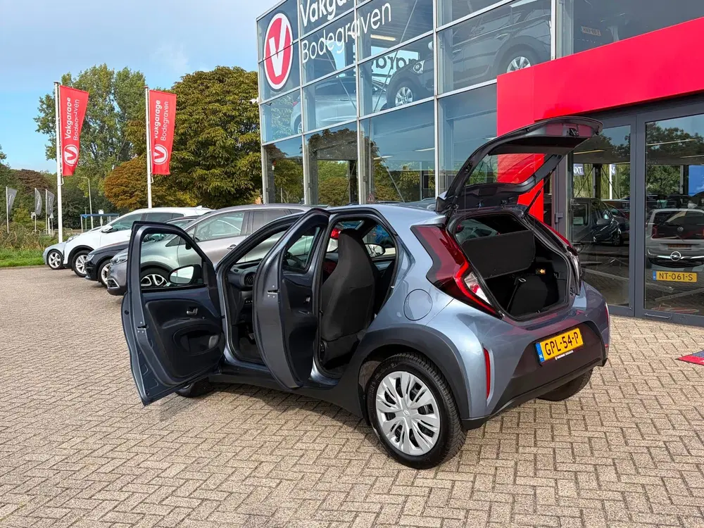 Toyota Aygo X 1.0 VVT-i MT Play uit 2024, foto 5