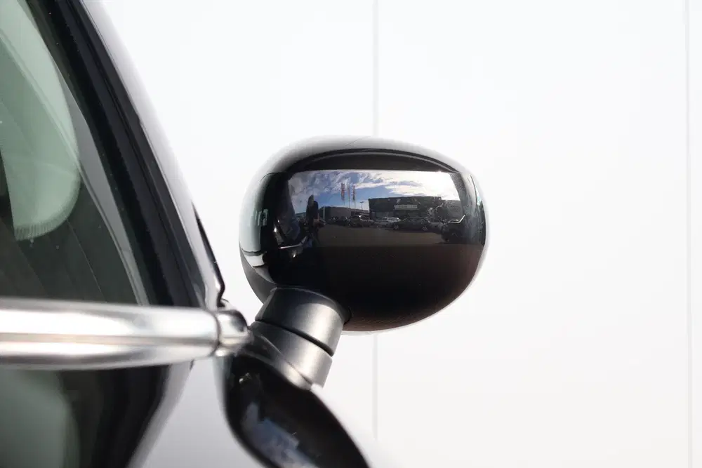 Mini Electric Essential 33 kWh uit 2021, foto 4