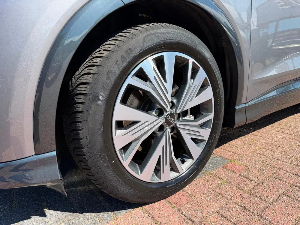 Audi Q4 e-tron 35 Advanced edition 55 kWh AUT uit 2023, foto 4