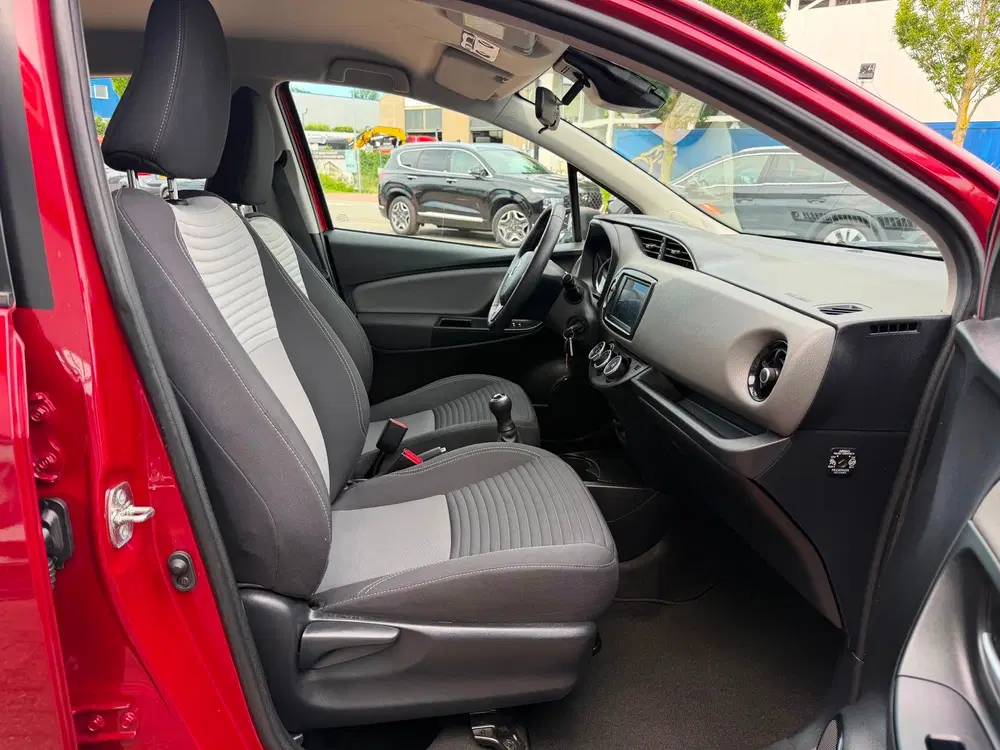 Toyota Yaris 1.0 VVT-i Connect AIrco uit 2020, foto 10