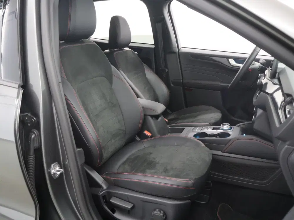 Ford Kuga 2.5 PHEV ST-Line X uit 2023, foto 10