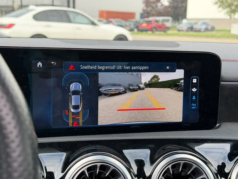 Mercedes-Benz CLA 250 e Star Edition AMG uit 2024, foto 12
