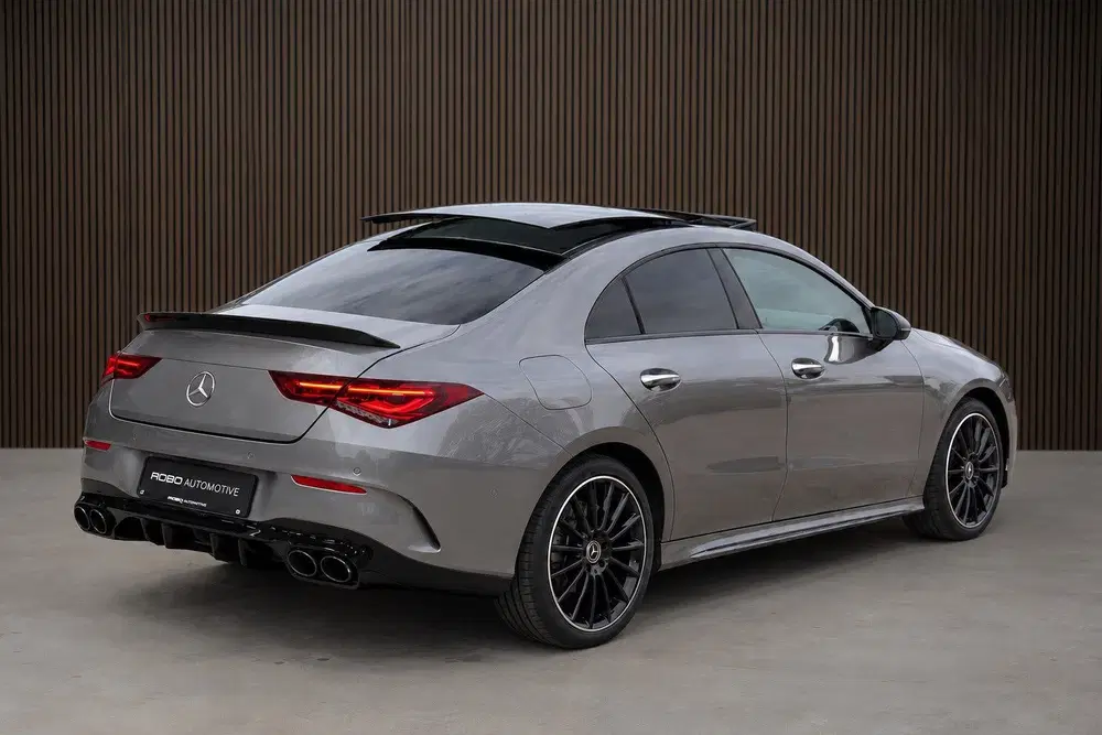 Mercedes-Benz CLA 250 e Star Edition AMG uit 2024, foto 2