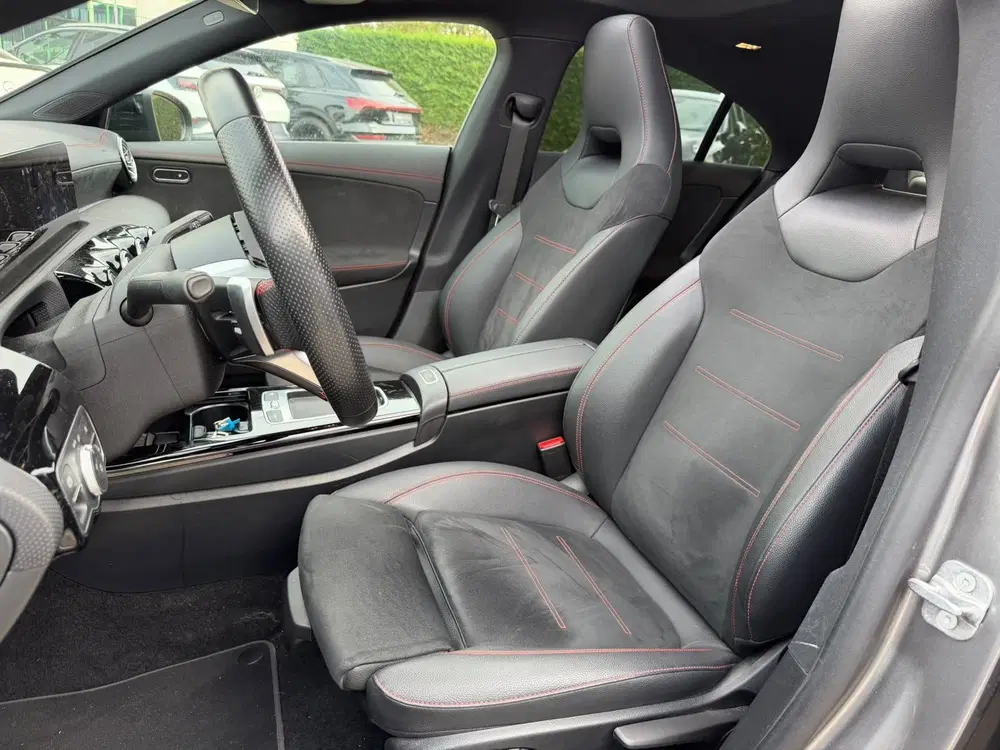 Mercedes-Benz CLA 250 e Star Edition AMG uit 2024, foto 3
