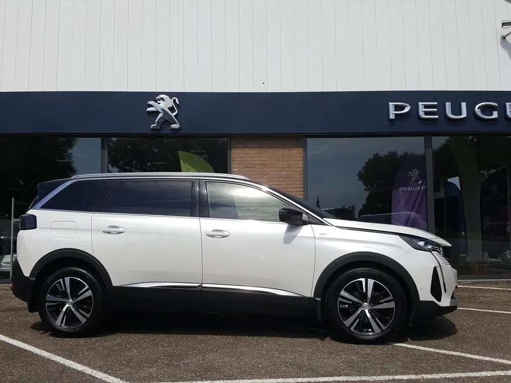 Peugeot 5008 GT 1.2-PT-130pk (VOL)AUTOMAAT uit 2021, foto 2