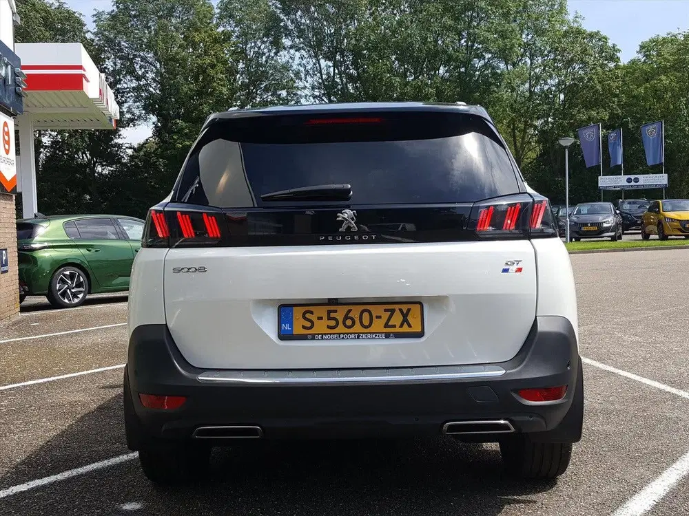 Peugeot 5008 GT 1.2-PT-130pk (VOL)AUTOMAAT uit 2021, foto 4